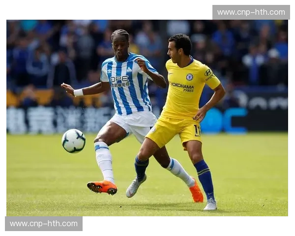 绿茵逐梦，红魔咆哮：雷丁与哈德斯菲尔德的比分之争，一场永不落幕的激情对决